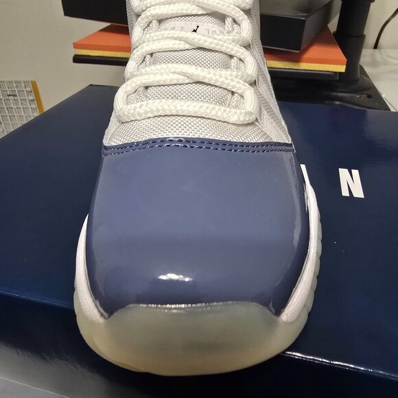 Air Jordan 11 Retro Low(GS) - Picture 1 of 5